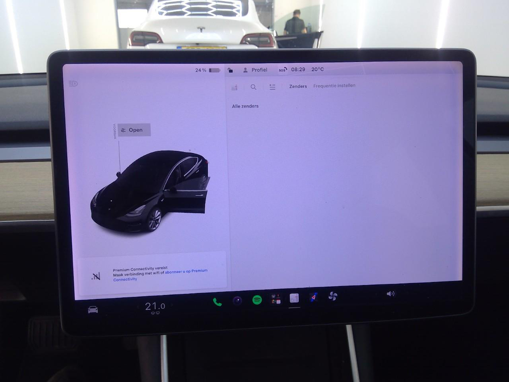 Foto 12 van Tesla Model 3
