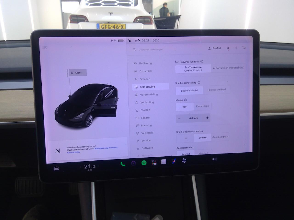 Foto 14 van Tesla Model 3