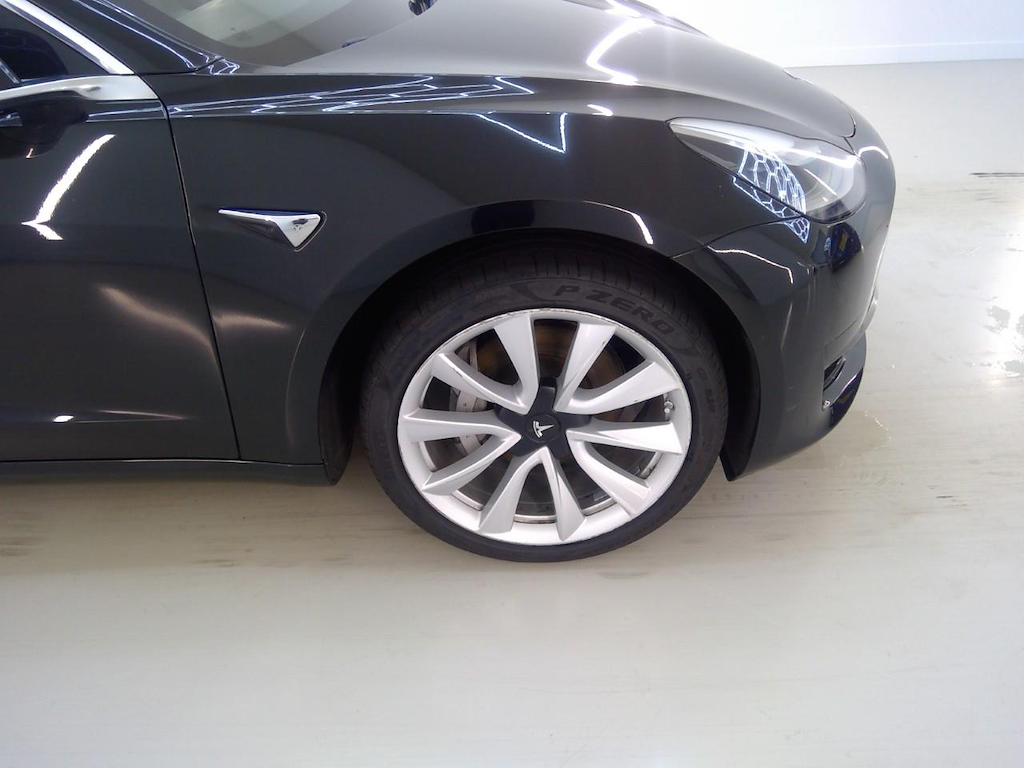 Foto 33 van Tesla Model 3