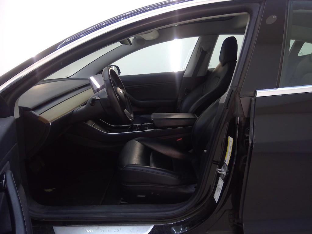 Foto 8 van Tesla Model 3