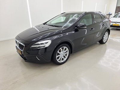 Buy VOLVO V40 Cross Country on Ayvens Carmarket