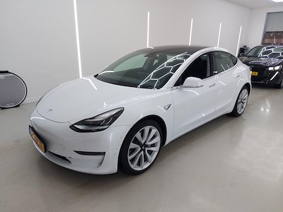 Ayvens Carmarket den TESLA Model 3 satın al