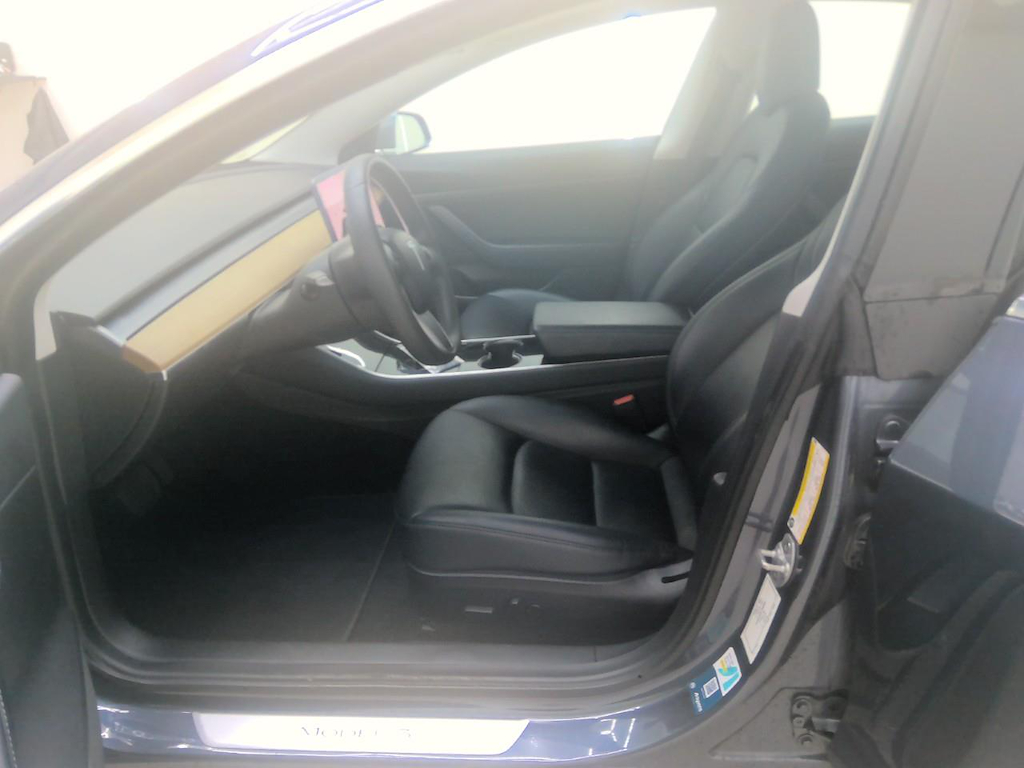 Foto 8 van Tesla Model 3