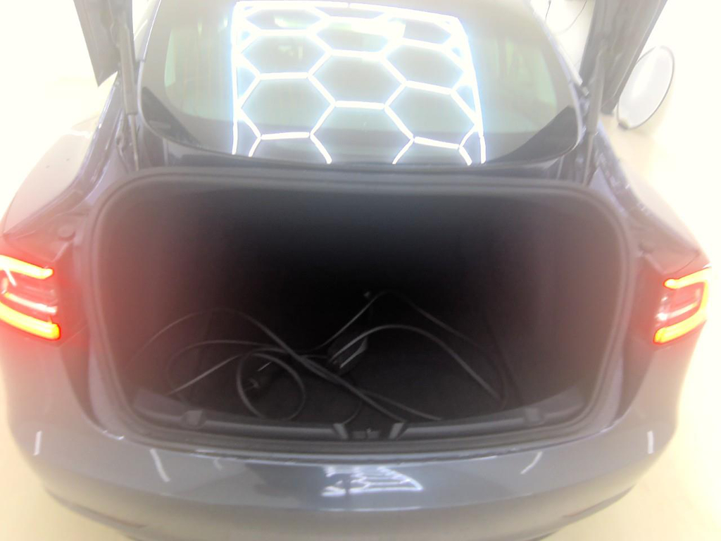 Foto 10 van Tesla Model 3
