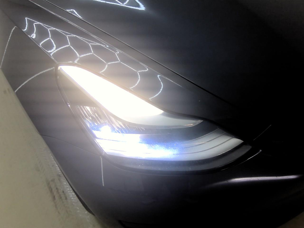 Foto 16 van Tesla Model 3