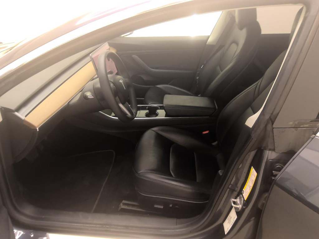 Foto 8 van Tesla Model 3