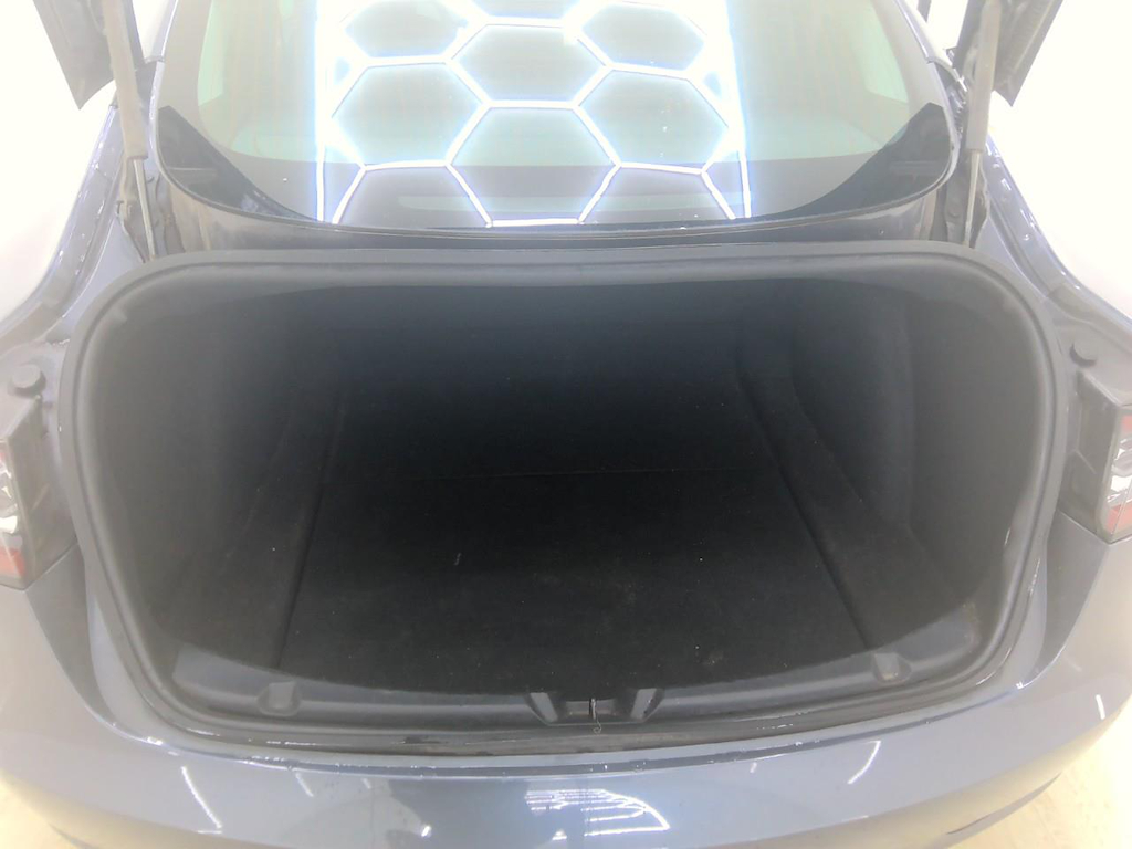 Foto 10 van Tesla Model 3