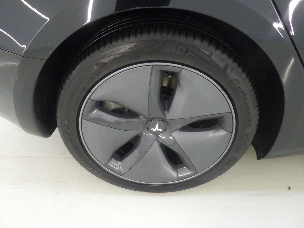 Foto 11 van Tesla Model 3
