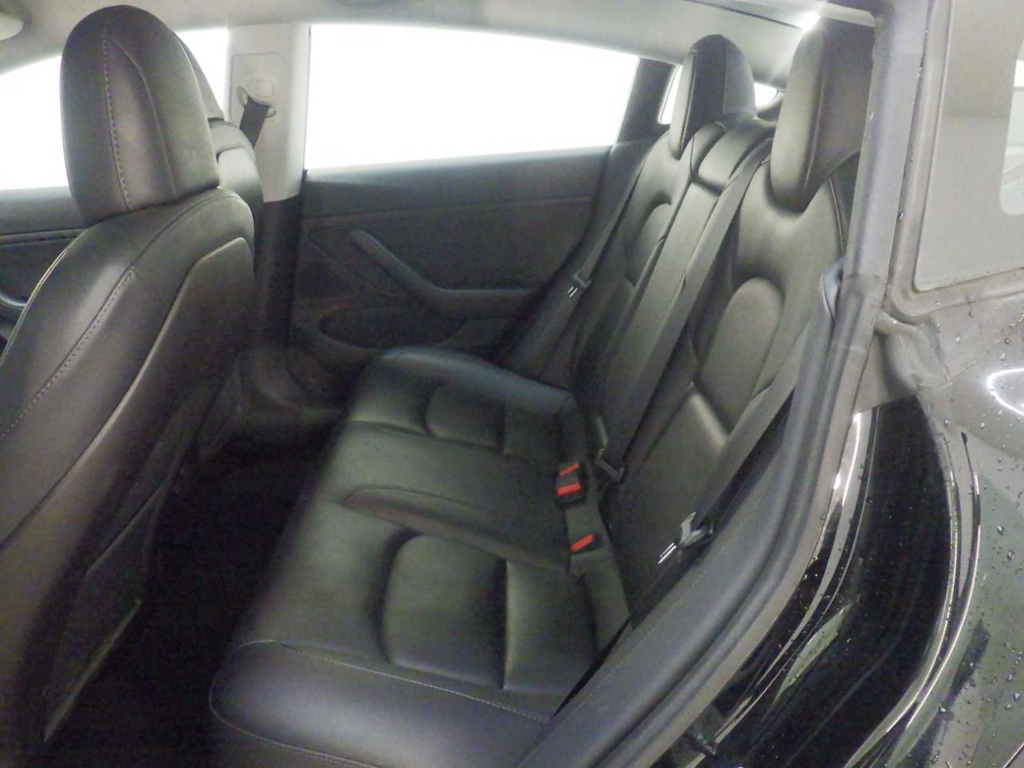 Foto 8 van Tesla Model 3
