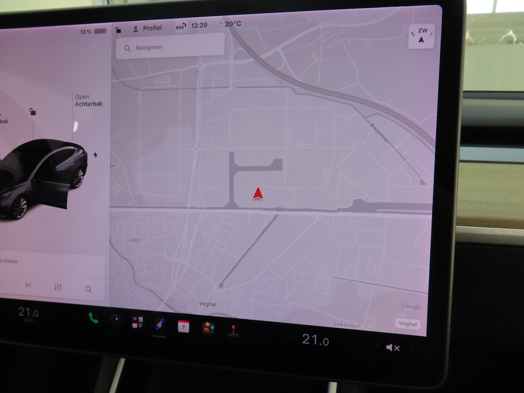 Foto 17 van Tesla Model 3