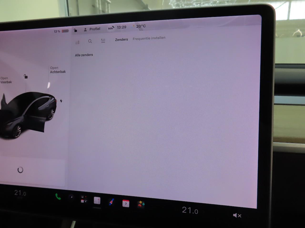 Foto 18 van Tesla Model 3