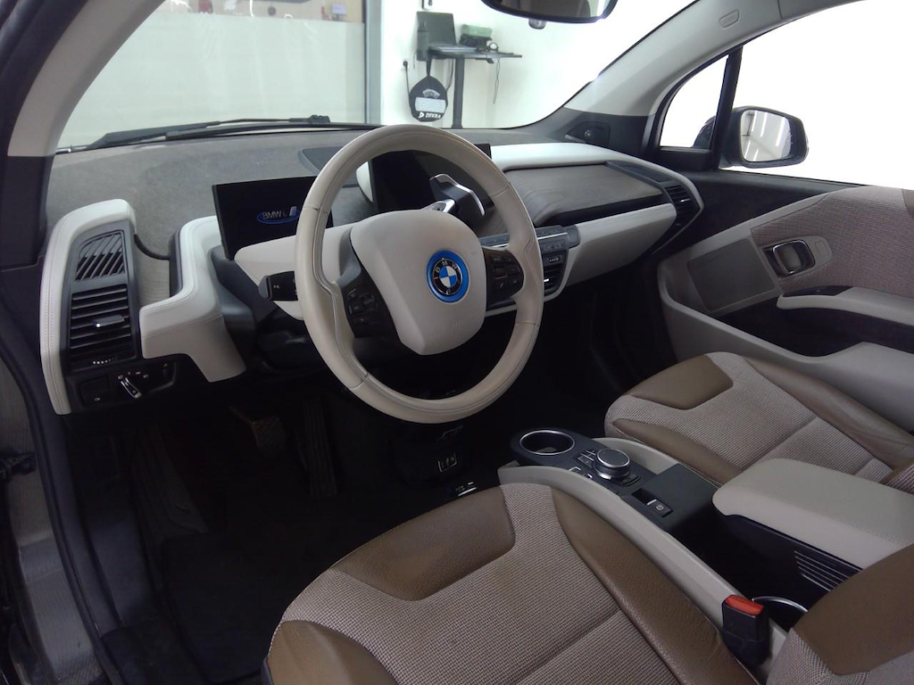 Foto 3 van BMW i3