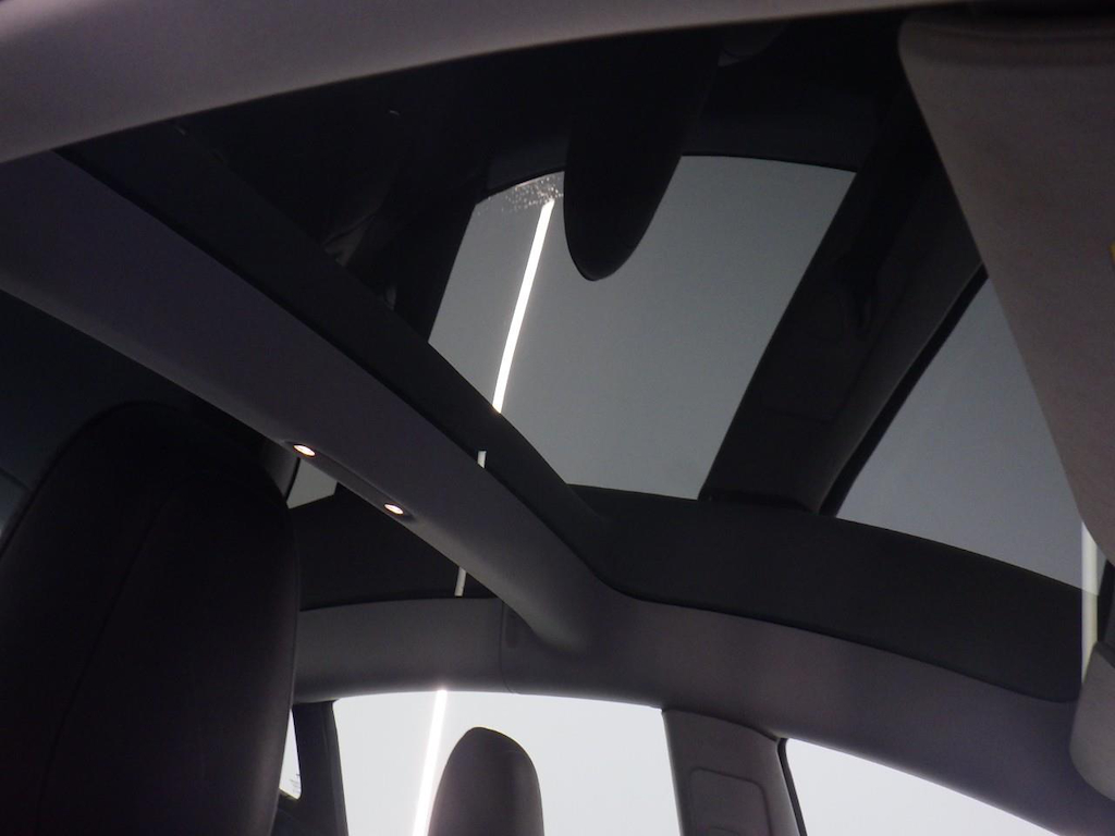 Foto 18 van Tesla Model 3