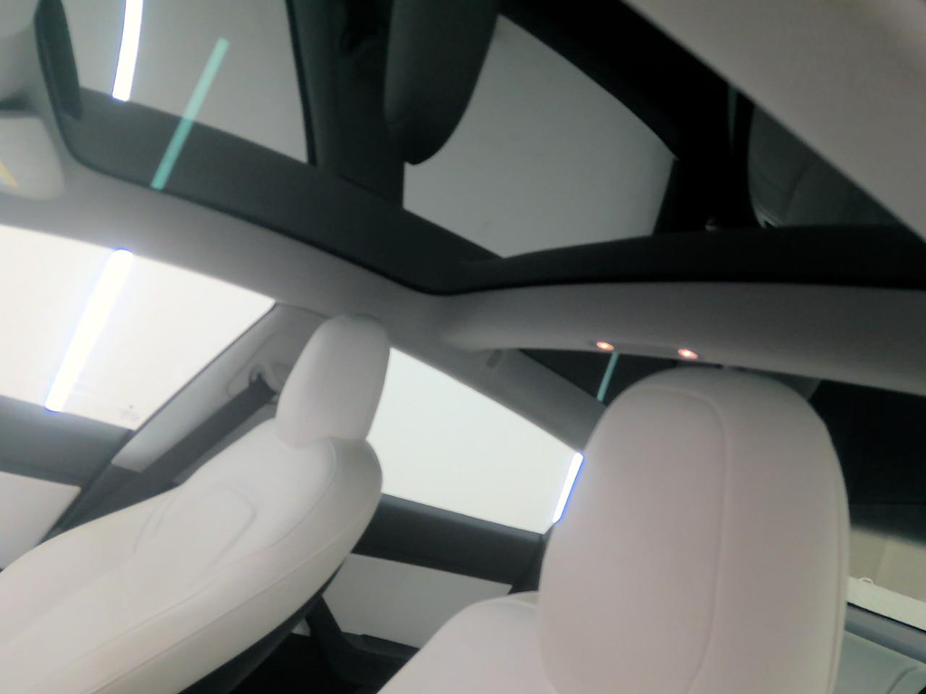 Foto 17 van Tesla Model 3