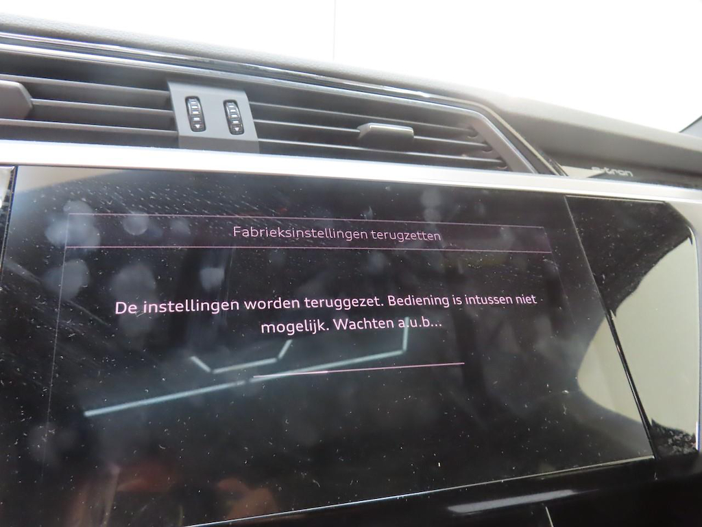 Foto 17 van Audi e-tron