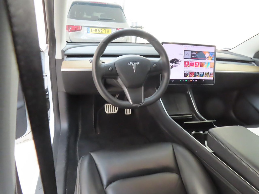 Foto 6 van Tesla Model 3