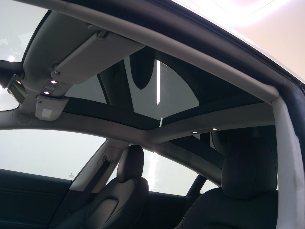 Foto 17 van Tesla Model 3