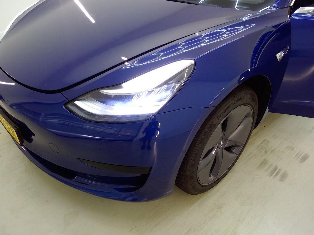 Foto 21 van Tesla Model 3