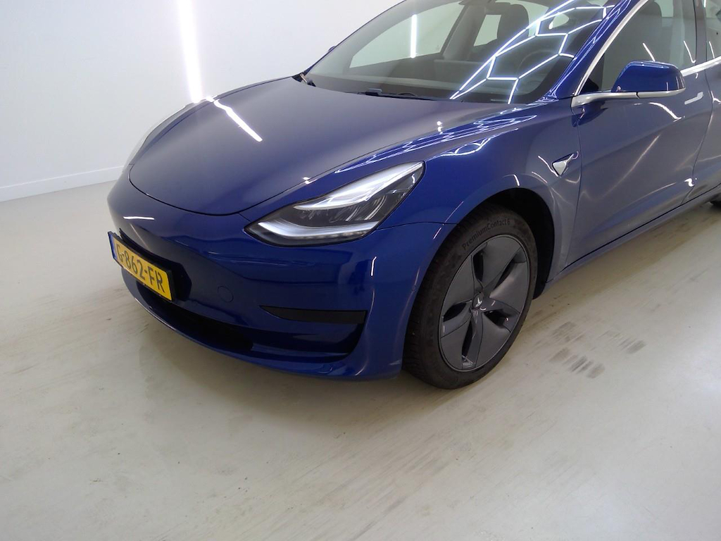 Foto 35 van Tesla Model 3