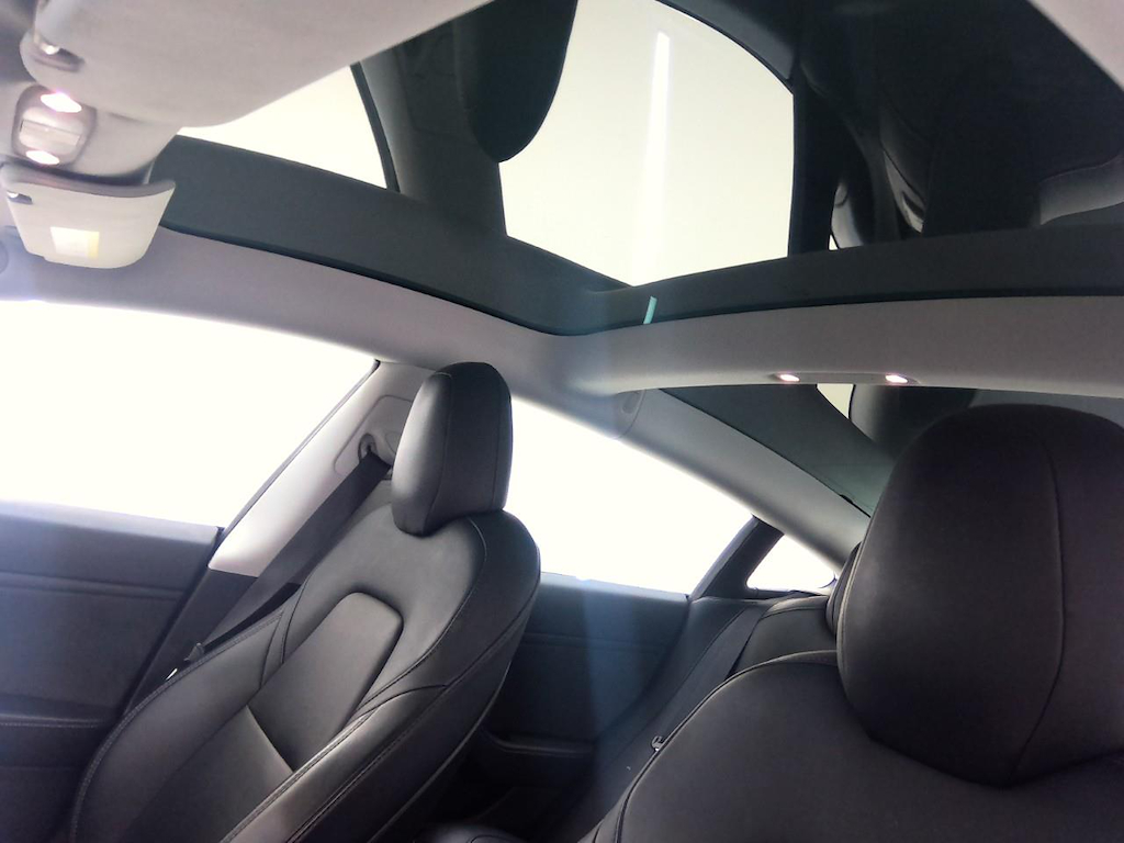 Foto 14 van Tesla Model 3
