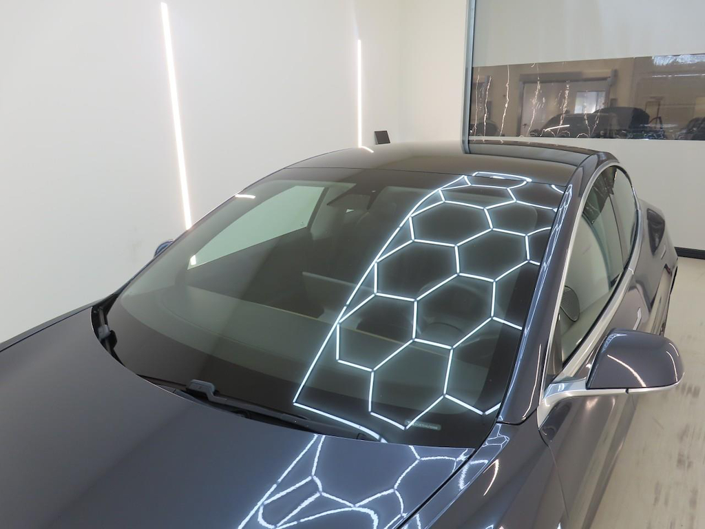Photo 9 of Tesla Model 3