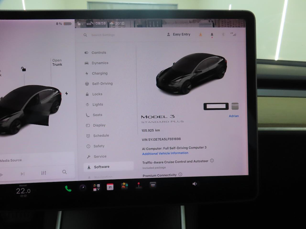 Photo 13 of Tesla Model 3