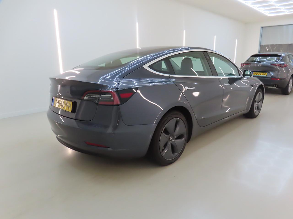 Photo 2 of Tesla Model 3