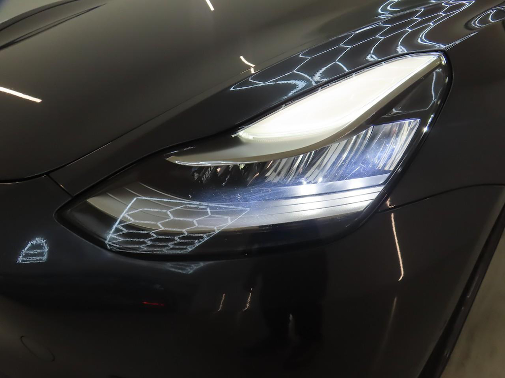 Photo 17 of Tesla Model 3