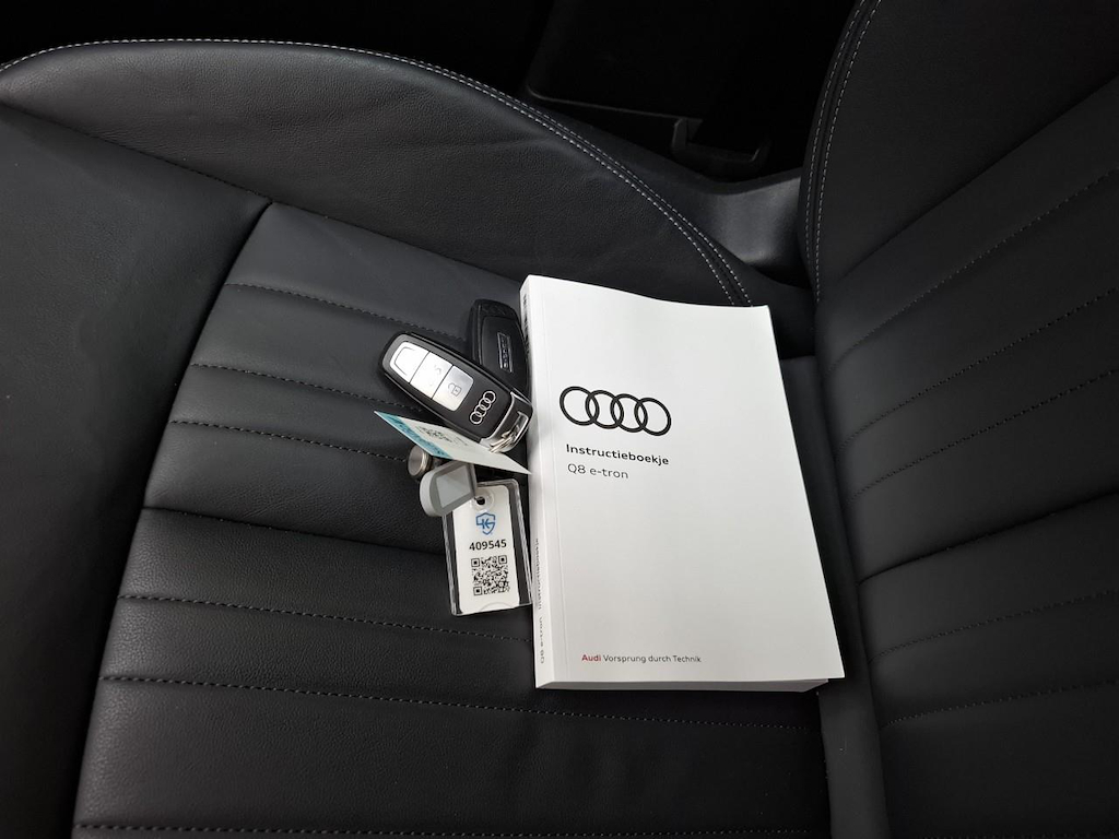 Foto 18 van Audi Q8