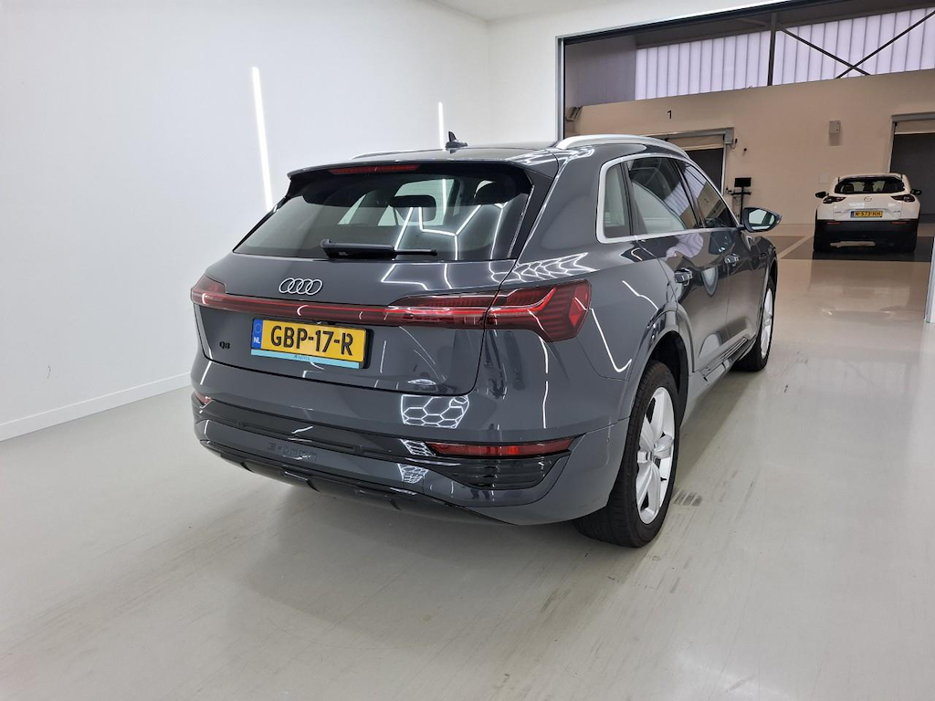 Foto 3 van Audi Q8