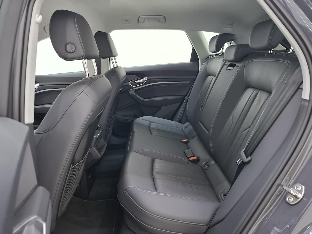 Foto 8 van Audi Q8