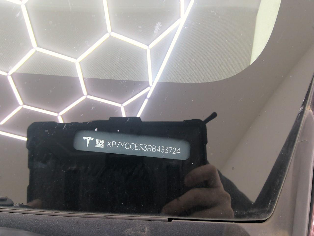 Foto 13 van Tesla Model Y