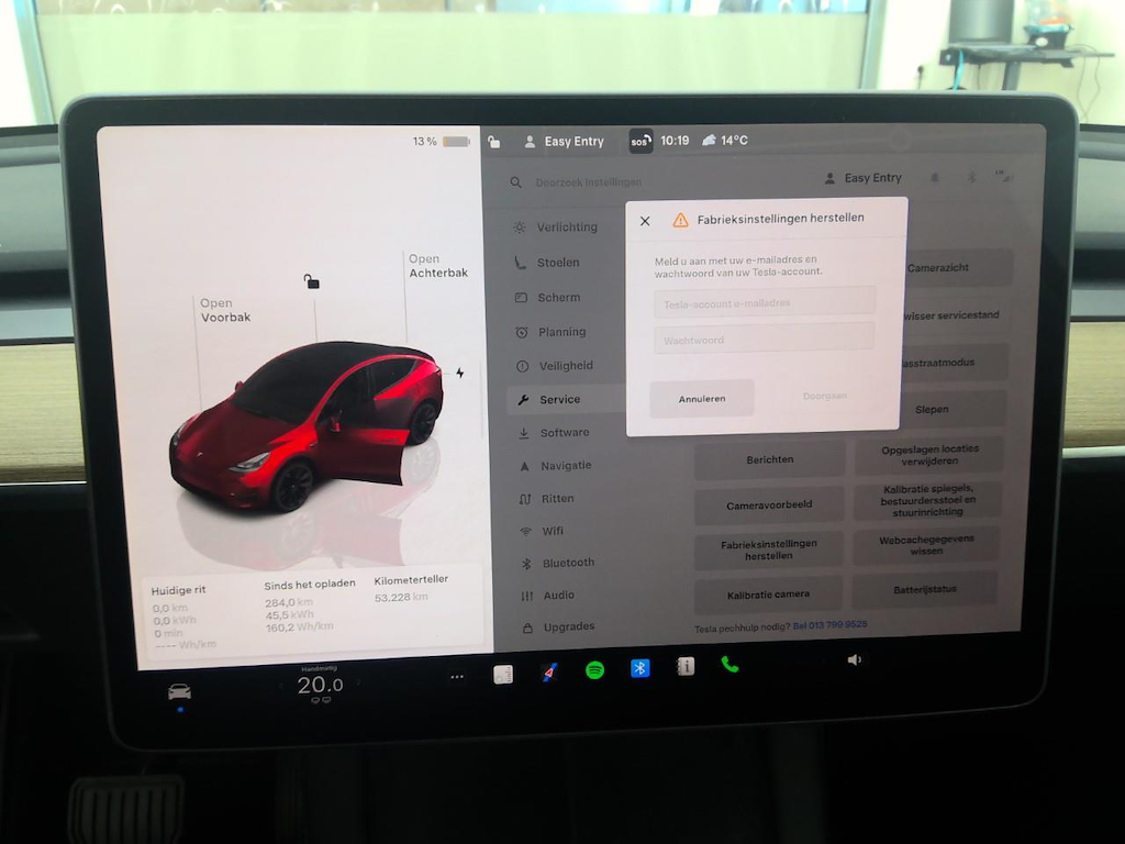 Foto 18 van Tesla Model Y