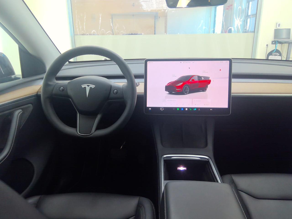 Foto 4 van Tesla Model Y