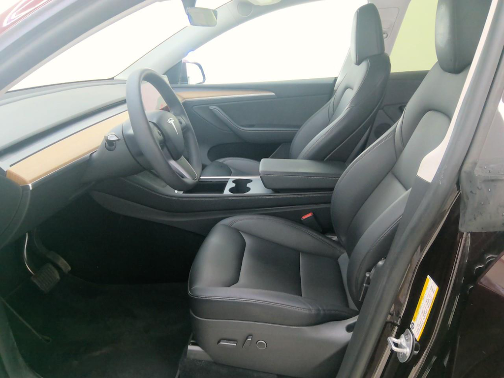 Foto 7 van Tesla Model Y