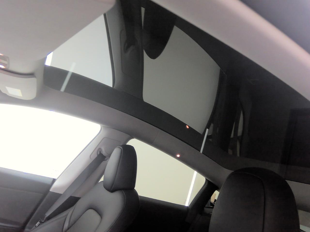 Foto 19 van Tesla Model Y