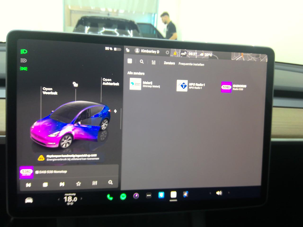 Foto 21 van Tesla Model Y