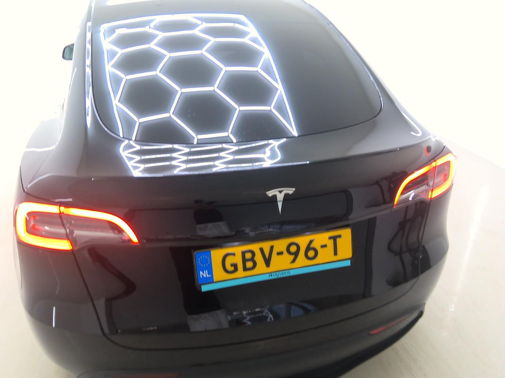 Foto 29 van Tesla Model Y