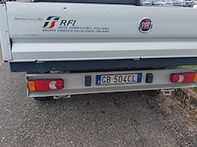 Comprar FIAT FIAT DUCATO MAXI 35 MH1 2.3 Mjet 140CV E6D-tmp Cabinato cabina doppia 4-door (Euro 6.2) en Ayvens Carmarket
