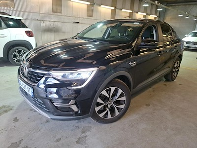 Cumpara RENAULT ARKANA prin Ayvens Carmarket