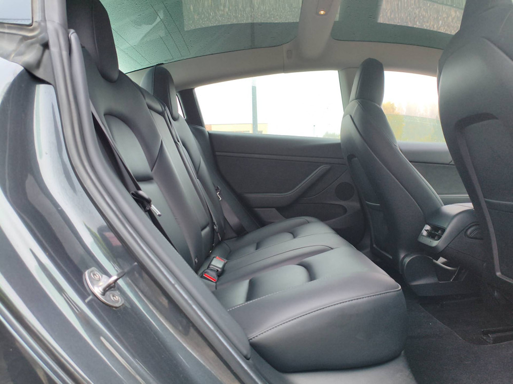 Tesla Model 3 Long-Range Dual Motor AWD