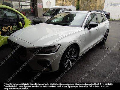 Buy VOLVO VOLVO V60 T8 PLUG-IN AWD GEARTR.RECH.R-D1SIGN FP on Ayvens Carmarket