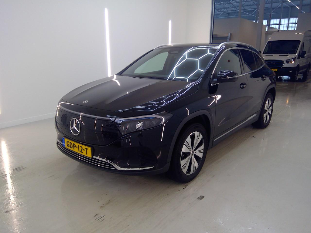 Foto 2 van Mercedes EQA