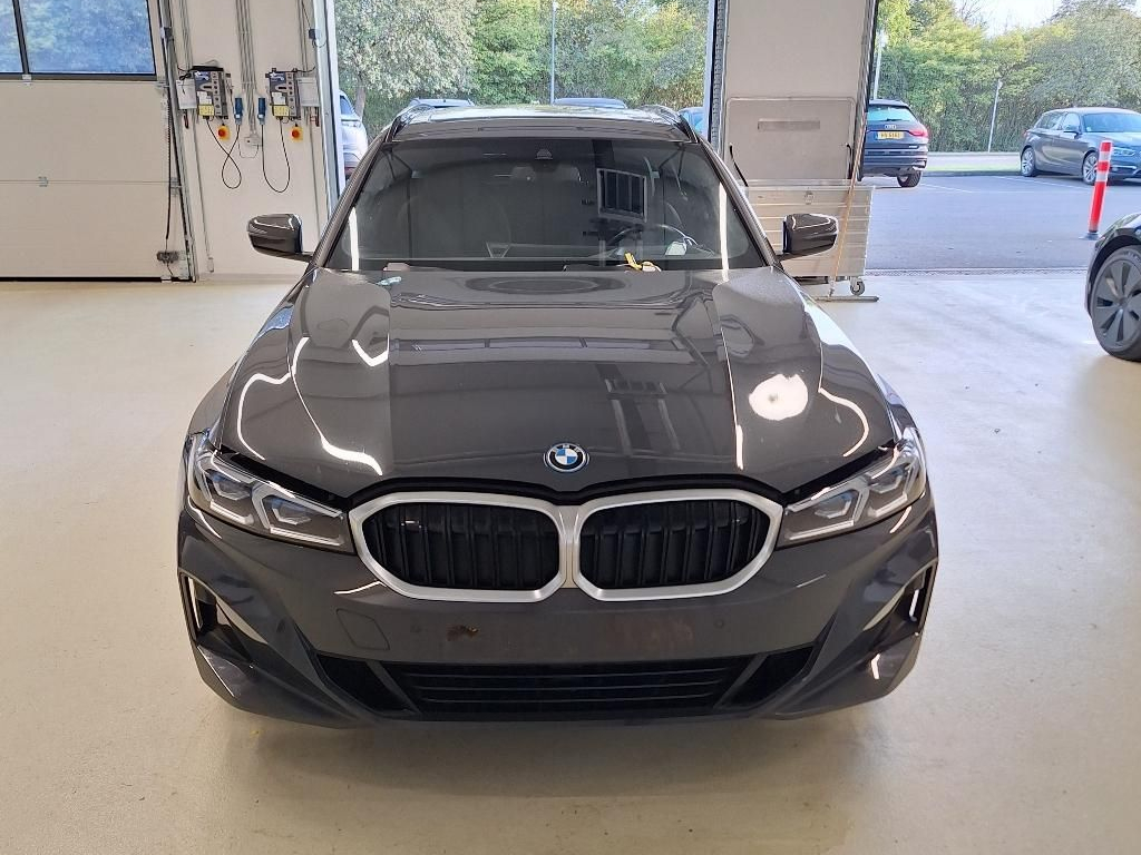 BMW 3 Series TOURING XDRIVE 184 CV Innovation Pack, Travel Pack, Toit Pano