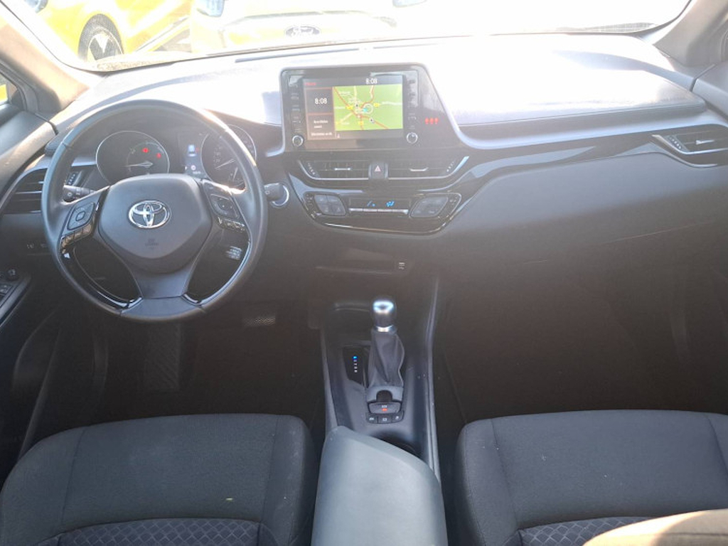 Toyota C-HR 122h Dynamic Business 2WD E-CVT + Programme Beyond Zero Academy