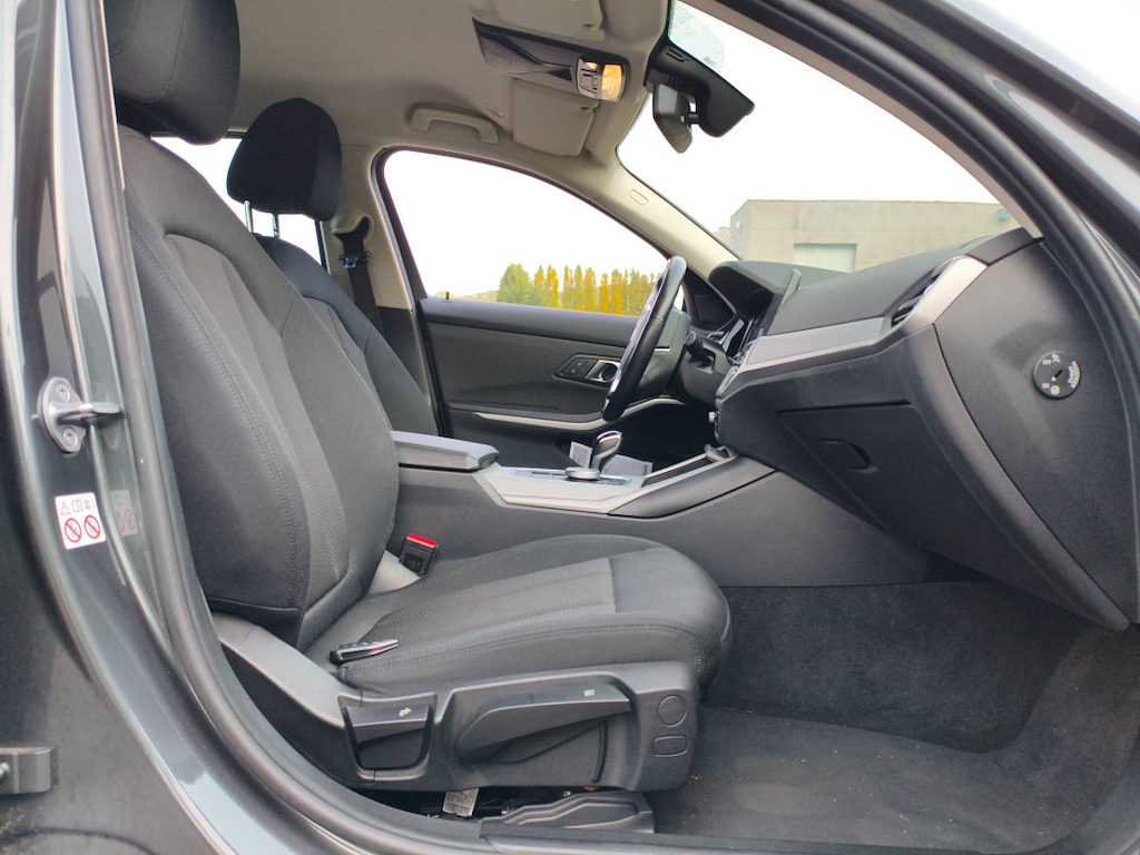 BMW 3 Series Série 3 Touring 320iA 184ch Business Design