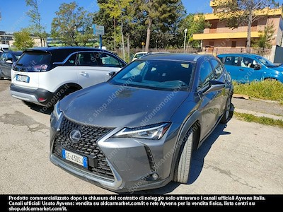 Köp LEXUS LEXUS UX (PC) HYBRID BUSINESS FP på Ayvens Carmarket