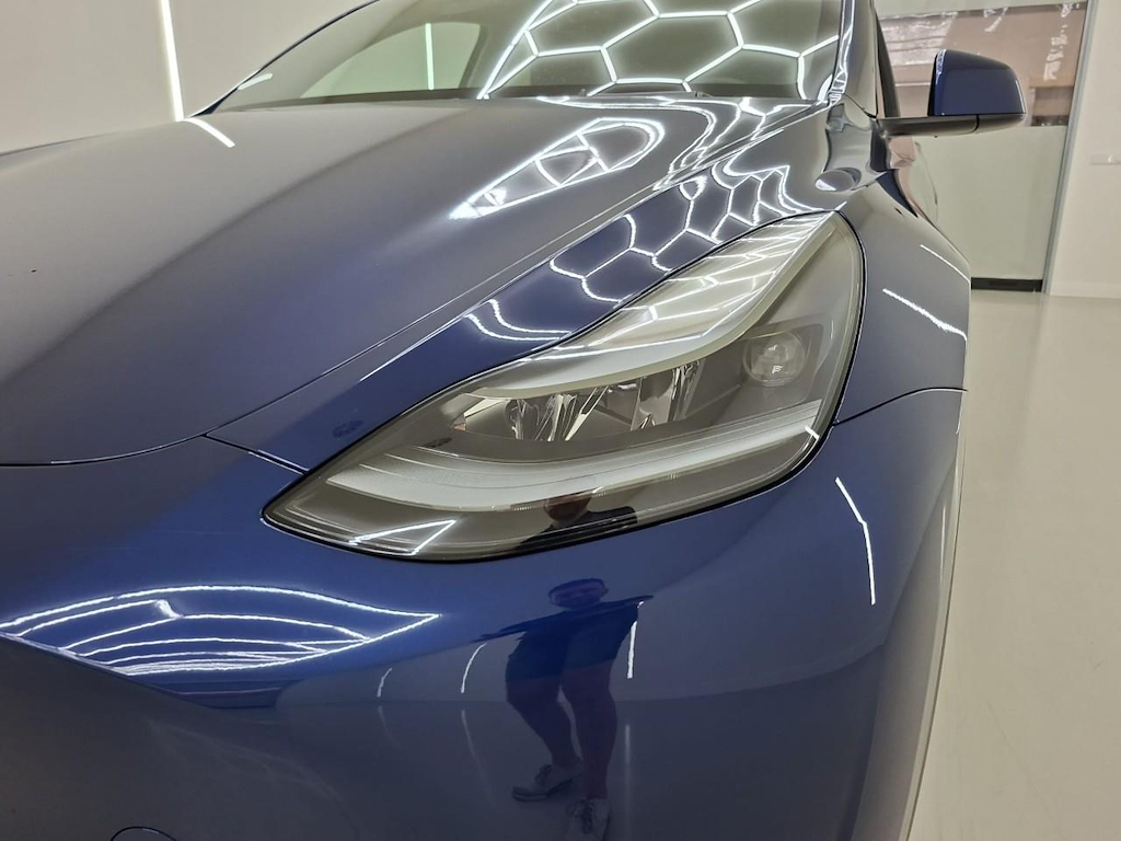 Foto 19 van Tesla Model Y