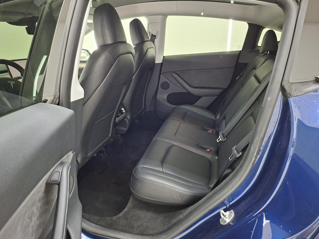 Foto 8 van Tesla Model Y