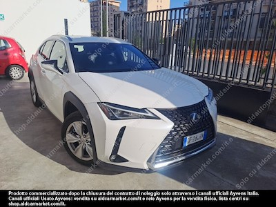 Kaufe LEXUS LEXUS UX HYBRID BUSINESS 2WD FP bei Ayvens Carmarket